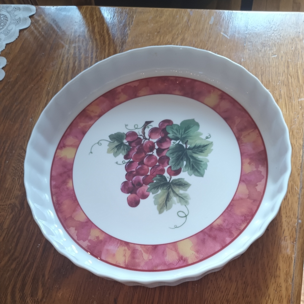 Royal Doulton Vintage Grape Torte Dish Discontinued Pattern 1994